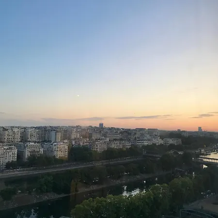 Unique Luxury Parisian Panorama High-rise By The Eiffel Tower * Paris