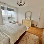 Unique Luxury Parisian Panorama High-rise By The Eiffel Tower *