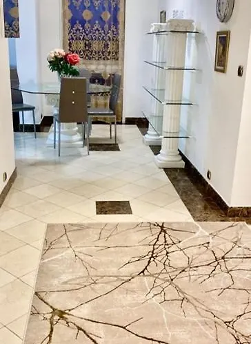 Unique Luxury Parisian Panorama High-rise By The Eiffel Tower باريس